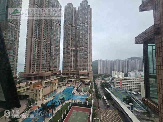 Siu Sai Wan - Island Resort 01