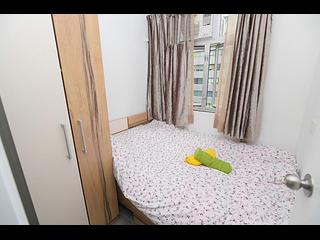 Wan Chai - Hennessy Building 04