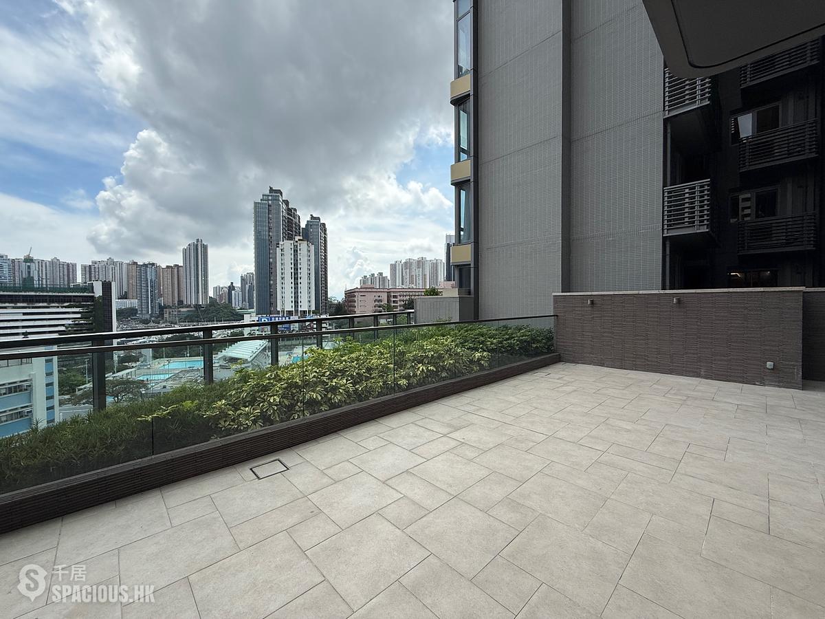 Wong Chuk Hang - The Southside Phase 2 La Marina 01