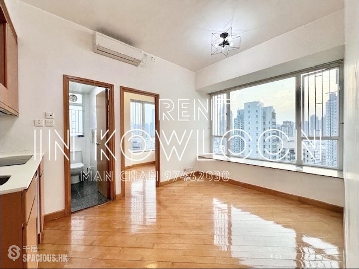 Prince Edward - Bijou Apartments 01