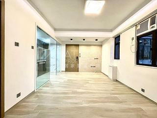 Soho - Sunrise House 02