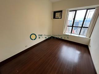 Mid Levels Central - Elegant Terrace 07