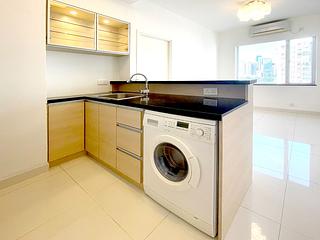 Causeway Bay - Hoi Deen Court 06