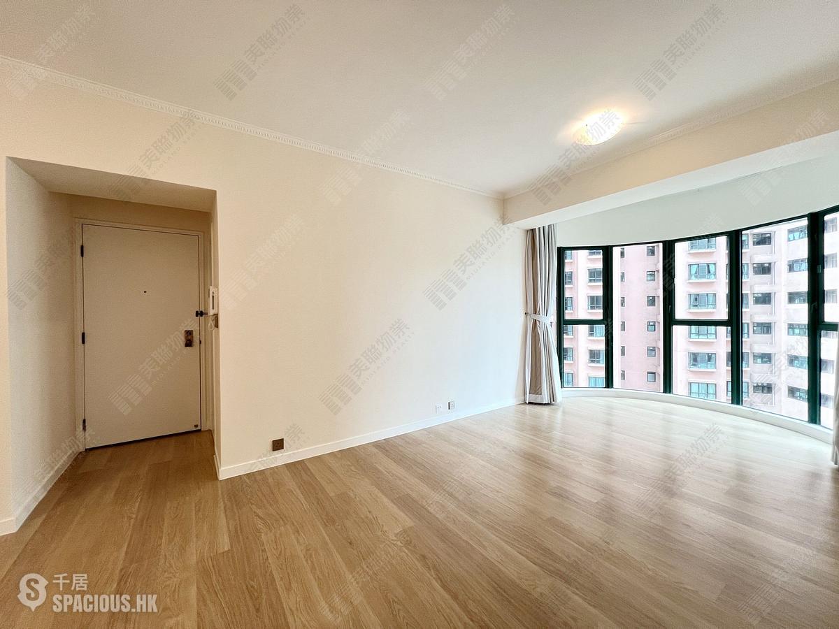 Mid Levels Central - Hillsborough Court Block 4 01
