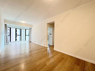Mid Levels Central - Hillsborough Court Block 4 02
