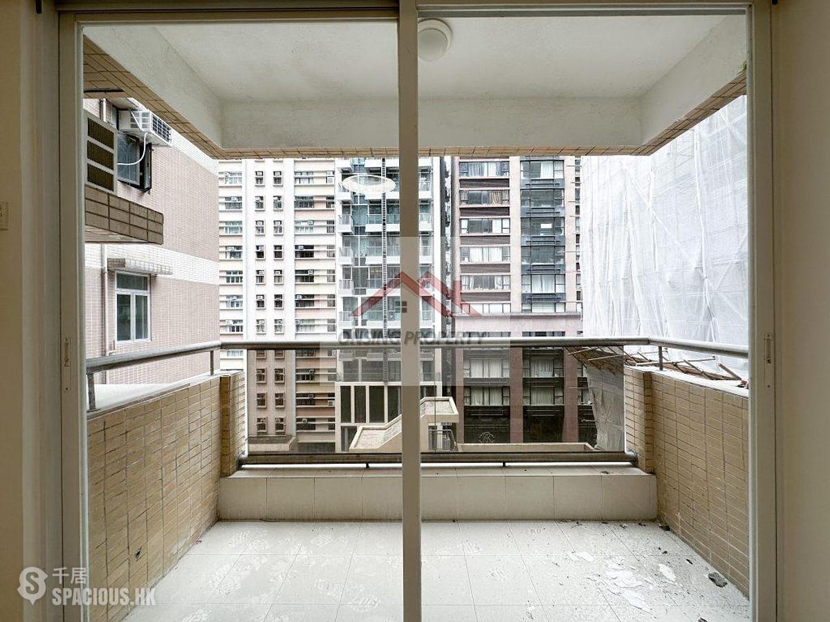 Mid Levels Central - Po Yue Yuk Building 01