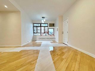 Mid Levels Central - Roc Ye Court 02
