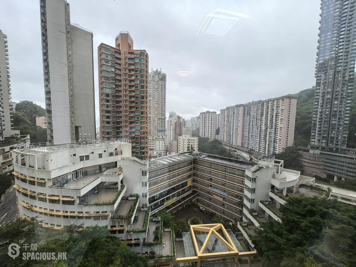 Tai Hang - The Signature 01