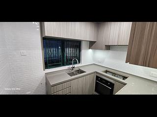 Mid Levels Central - Hillsborough Court Block 1 08