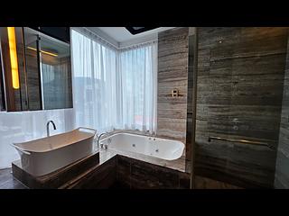 Wan Chai - The Gloucester 03