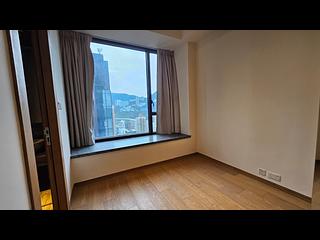 Wan Chai - The Gloucester 13