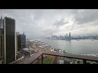 Wan Chai - The Gloucester 19