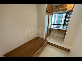 Tai Hang - Ronsdale Garden 07