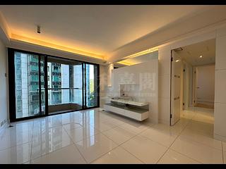 Tai Hang - Ronsdale Garden 12