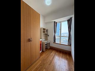 Quarry Bay - The Orchards Block 1 04