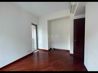 Wan Chai - The Avenue Phase 1 Block 5 05