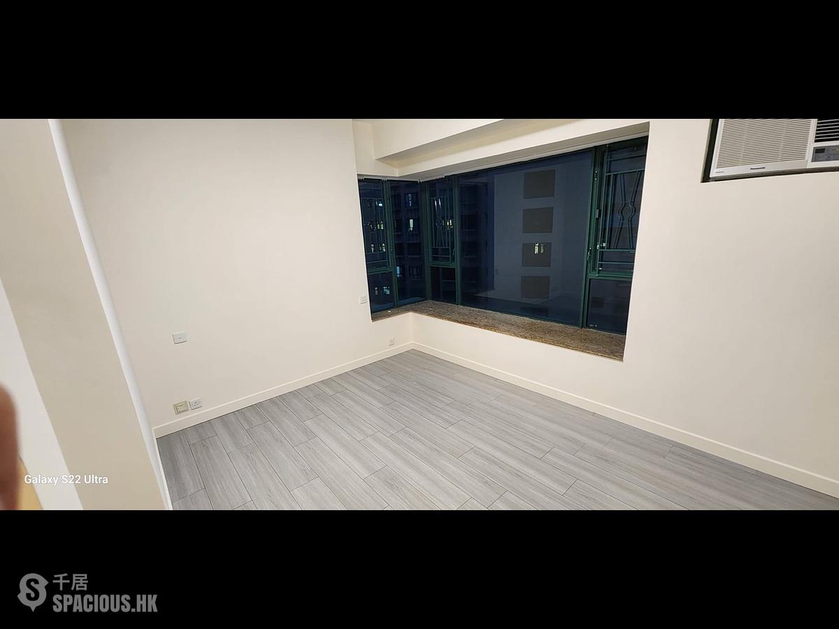 Mid Levels Central - Hillsborough Court Block 1 01