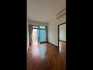 Wan Chai - The Avenue Phase 2 08