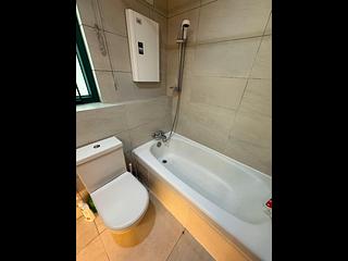 Sai Wan Ho - Grand Promenade Block 2 07