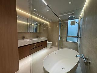 Mid Levels Central - Tregunter Tower 3 03