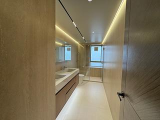 Mid Levels Central - Tregunter Tower 3 04