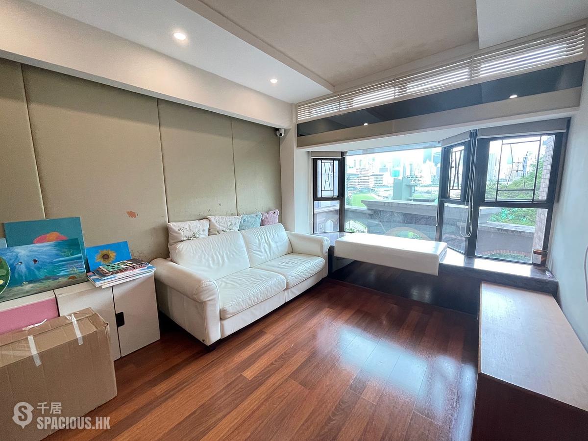 Happy Valley - Fortuna Court 01