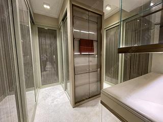The Peak - 28, Barker Road 13
