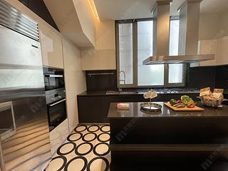 The Peak - 28, Barker Road 18