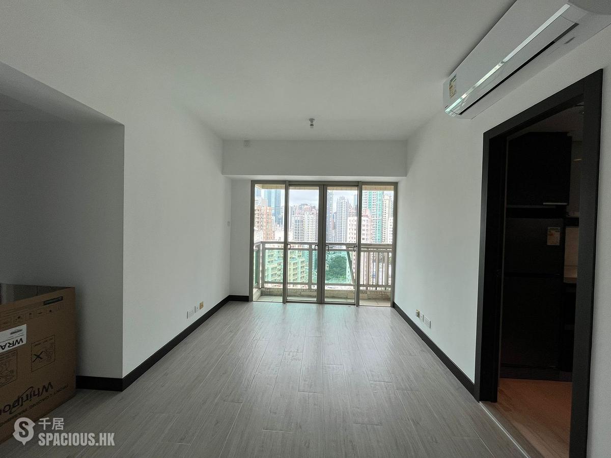 Sai Ying Pun - Centre Place 01