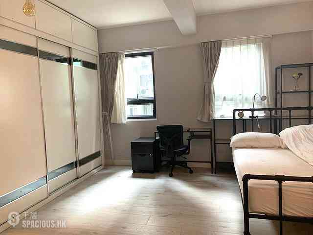 Causeway Bay - Kim Ming Building 05