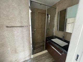 Wong Chuk Hang - Marinella Block 8 04