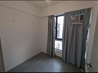 Central - 10, Gage Street 08