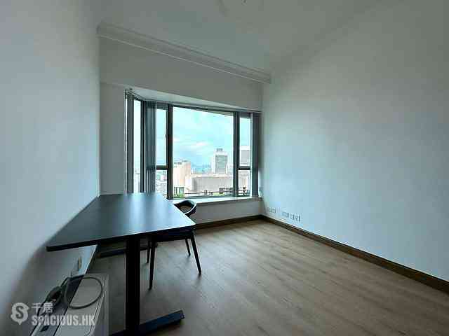 Mid Levels Central - Regence Royale Tower 1 07