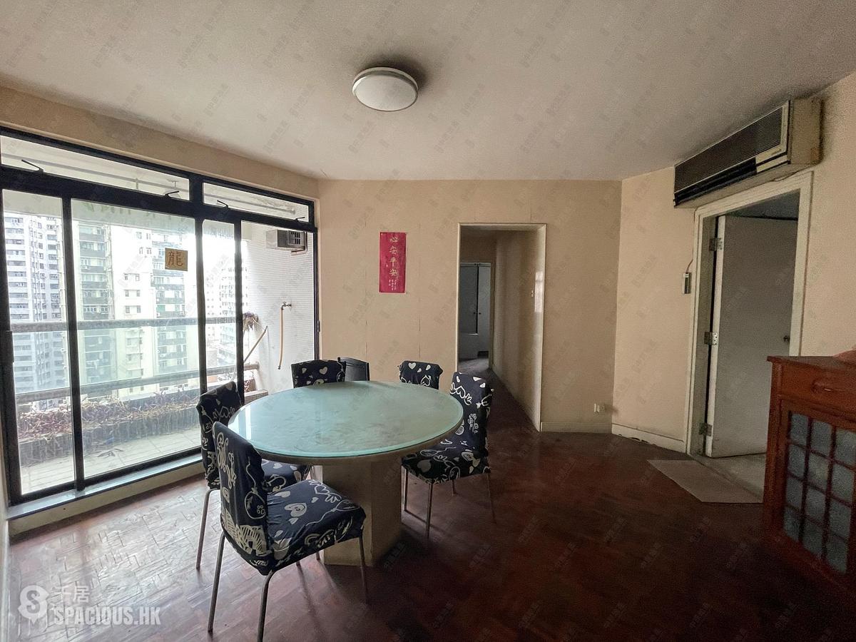 Soho - Albron Court 01