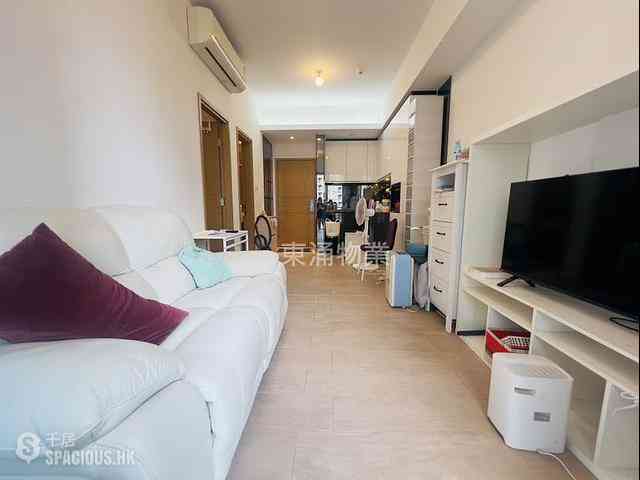 Tung Chung - Century Link Phase 1 Tower 5B 04