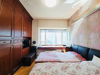 West Kowloon - Sorrento 04