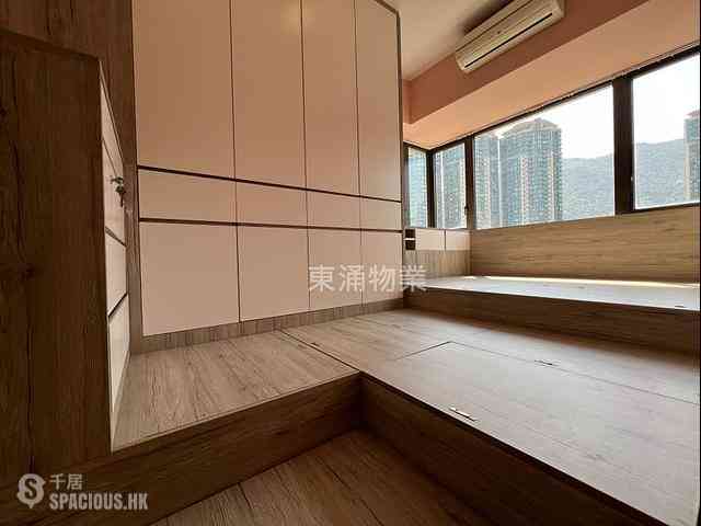 Tung Chung - The Visionary Tower 10 03