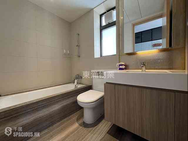 Tung Chung - The Visionary Tower 10 04