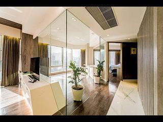 Wan Chai - Convention Plaza Apartments 07