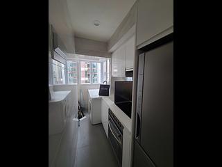 Mid Levels Central - Woodland Court 08