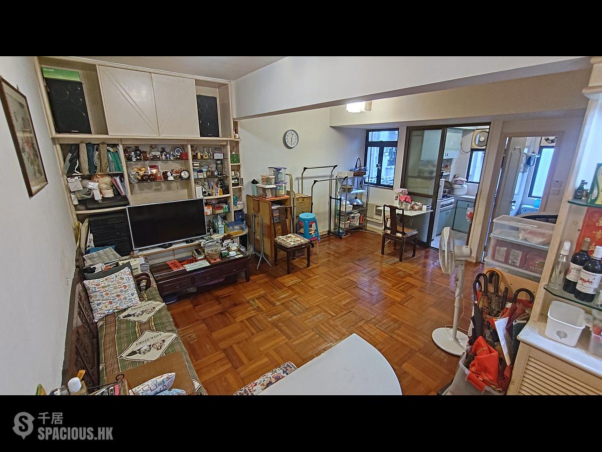Sheung Wan - Kiu Fat Building 01