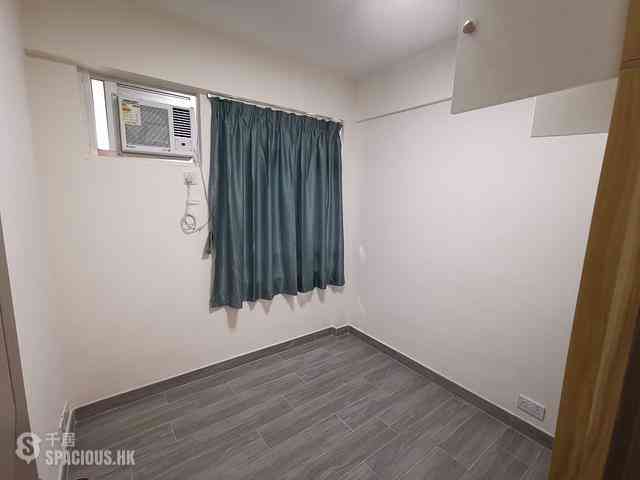 Causeway Bay - Lockhart House Block B 04