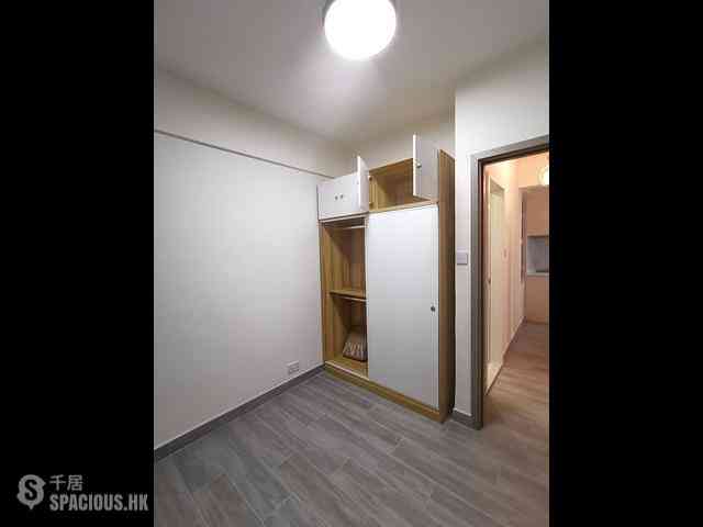 Causeway Bay - Lockhart House Block B 05