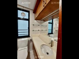 Quarry Bay - Royal Terrace 02