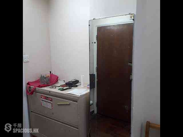 Central - 43, Peel Street 10