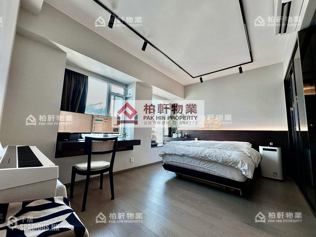 Quarry Bay - Royal Terrace 01