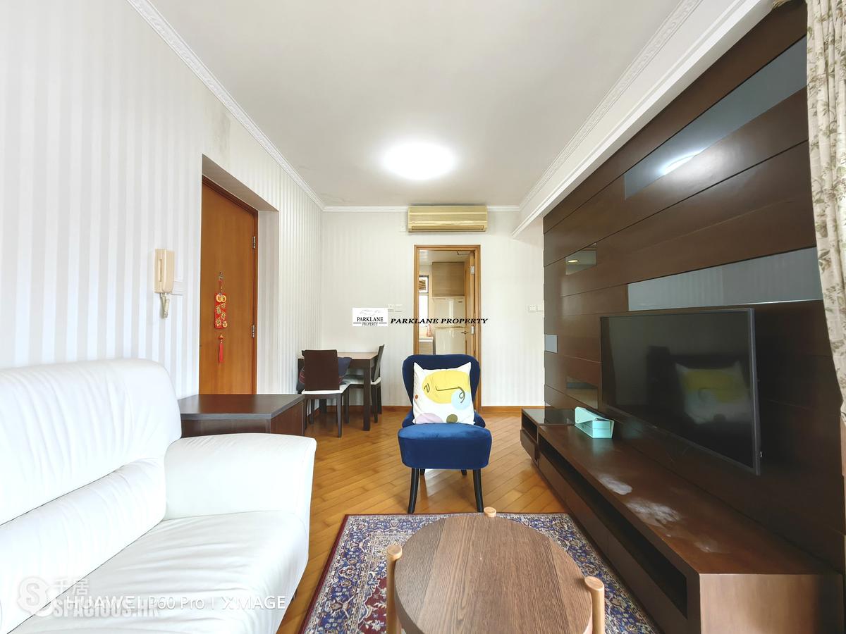 Wan Chai - The Zenith 01