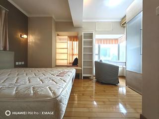 Wan Chai - The Zenith 08
