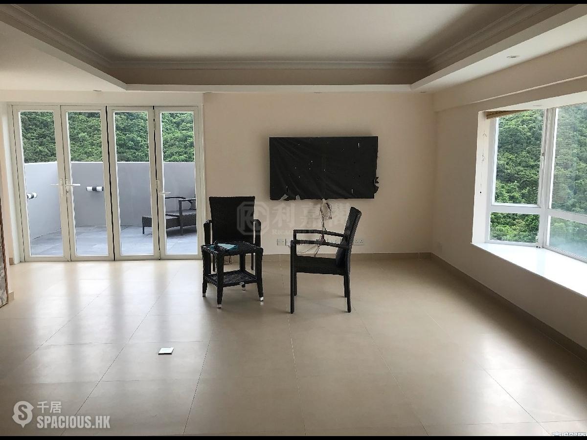 Quarry Bay - Mount Parker Lodge 01