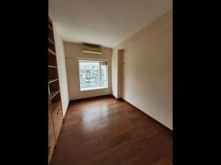 Quarry Bay - Mount Parker Lodge 07